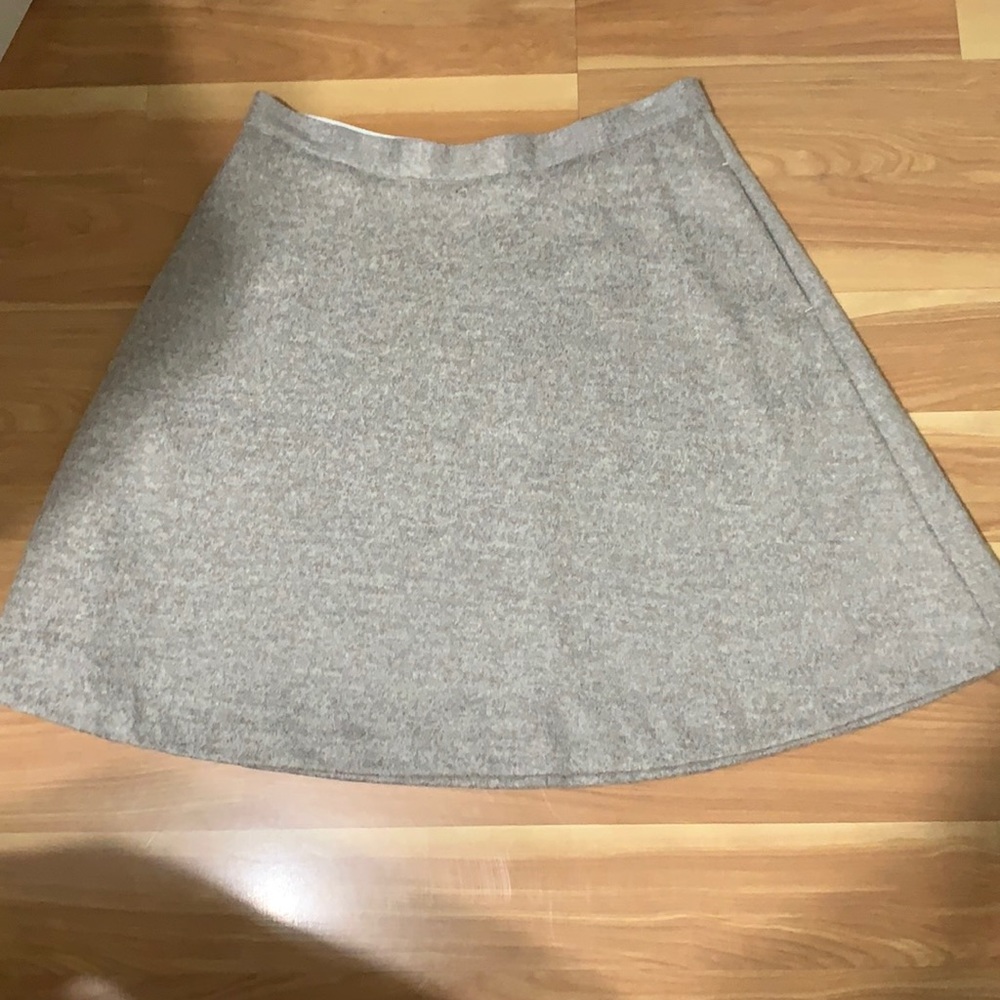 (NEW) skirt with pockets & tags!